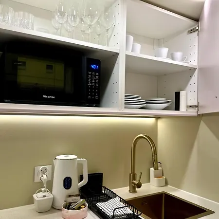 Apartment Studio 14 By Hidden Garden *