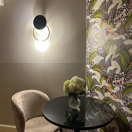 Studio 14 By Hidden Garden * 罗兹